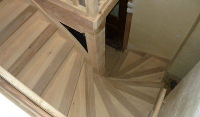 Réalisation d'escalier en bois à Ambert